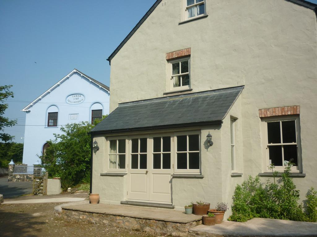 Tabor House B&B Fishguard Exterior foto